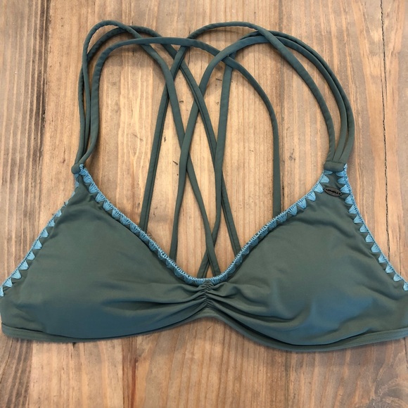 O'Neill Other - O’Neill Strappy Bikini Top